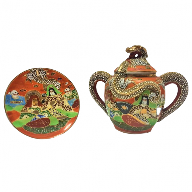 Блюдце и сахарница