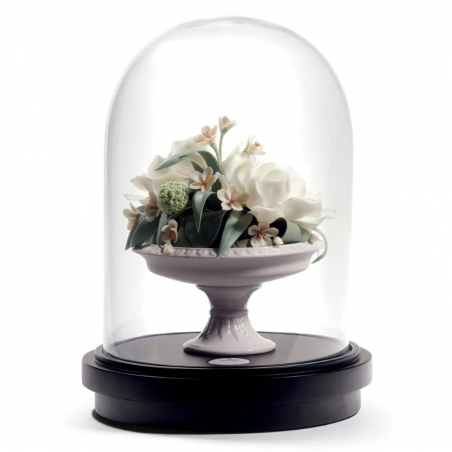 Вазон з камеліями